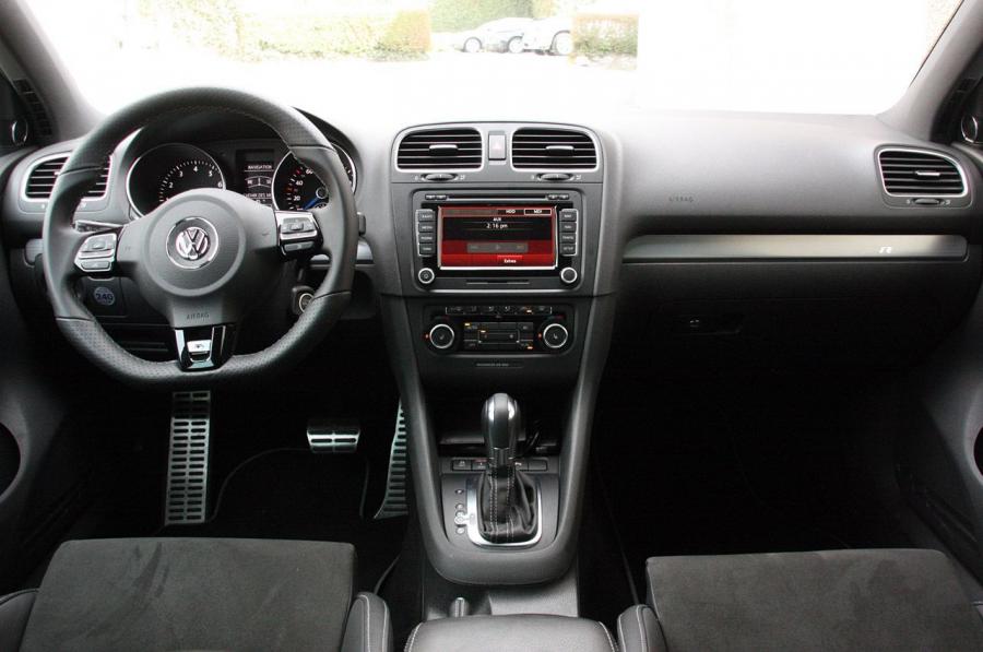  Volkswagen Golf R 2012 года  (фото 94 из 106)
